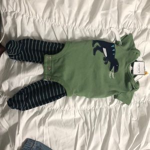 Green and blue dinosaur 2 pc set unworn. NB